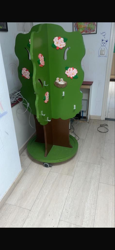 Grote Knutsel seizoenen boom Kinder kapstok seizoen, Ophalen of Verzenden, Gebruikt