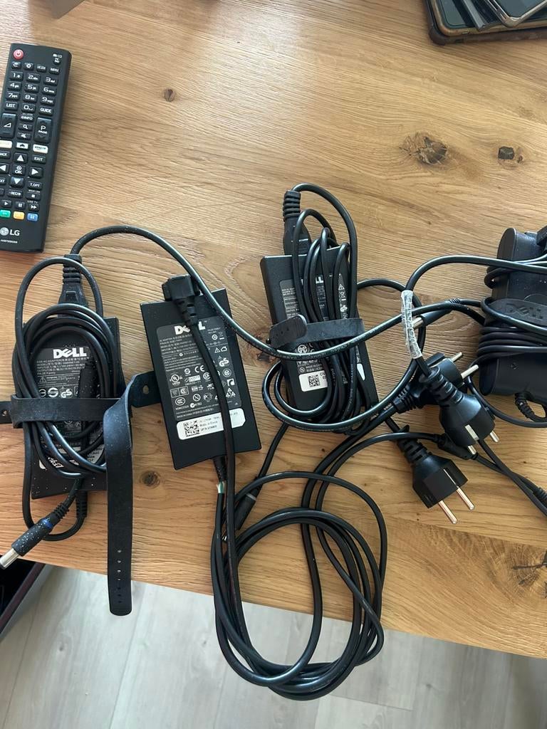 Partij Dell adapters/ opladers 65Watt 4 stuks, Ophalen of Verzenden, Zo goed als nieuw