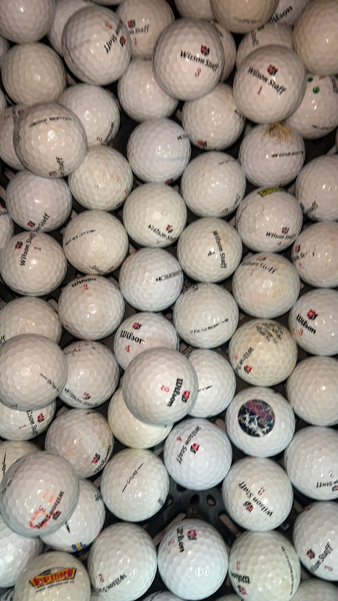 Wilson staff dx2 soft golfballen 100 stuks, Sport en Fitness, Golf, Ophalen of Verzenden, Zo goed als nieuw, Bal(len)