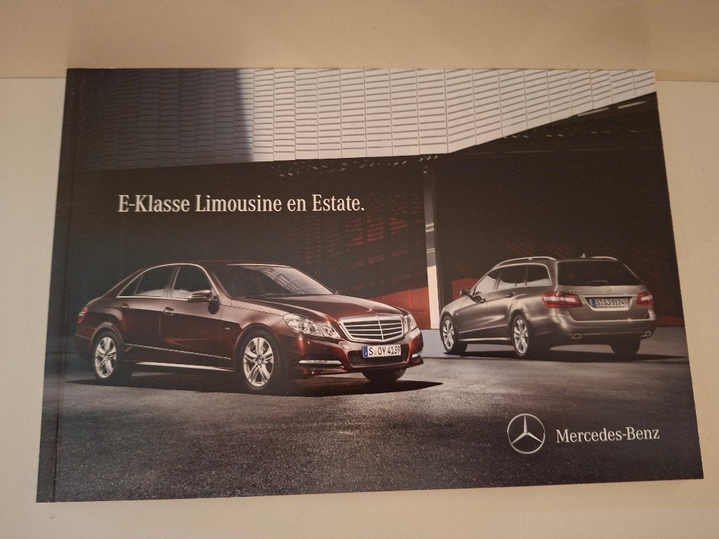 Mercedes Benz E Klasse Limousine en Estate  -  2011, Ophalen of Verzenden, Zo goed als nieuw, Mercedes