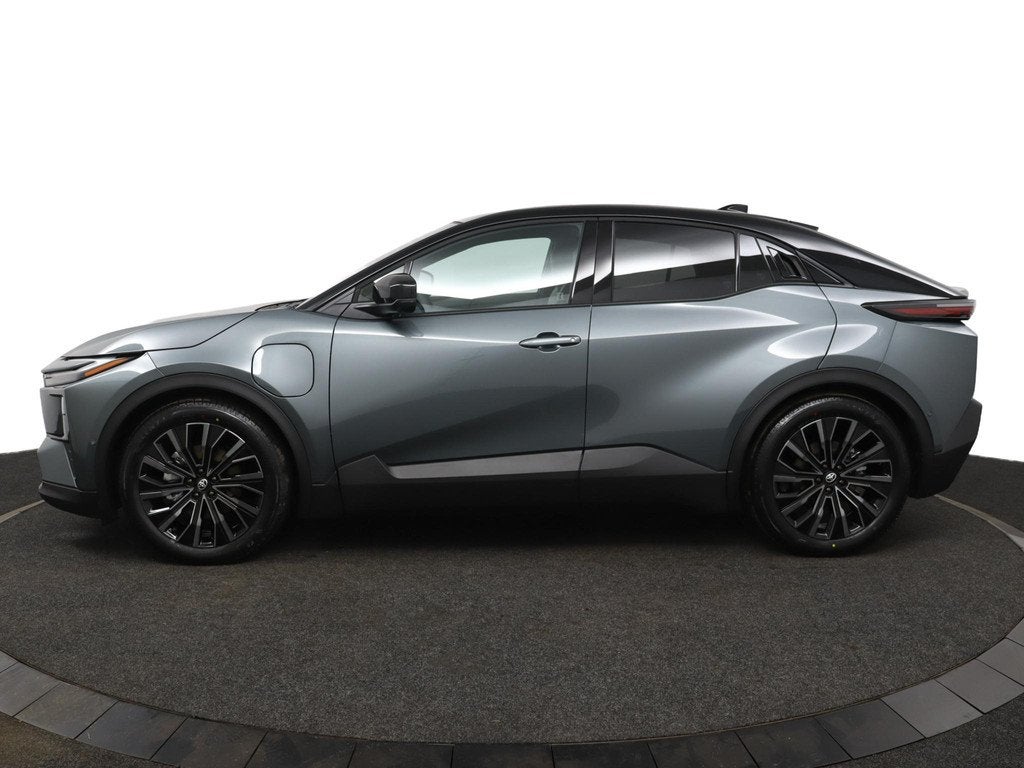 Toyota C-HR+ Executive AWD 77 kWh | Nieuw! |, Auto's, Toyota, Automaat, 12 maanden, Overige kleuren, 507 km