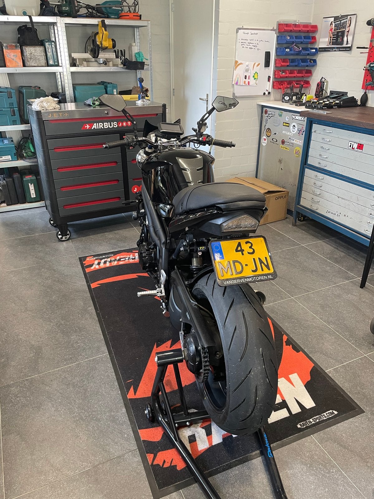 Triumph Speed Triple 1050 2007, Motoren, Motoren | Triumph, Sportuitlaat, Motorrijbewijs A, Gebruikt, 3 cilinders
