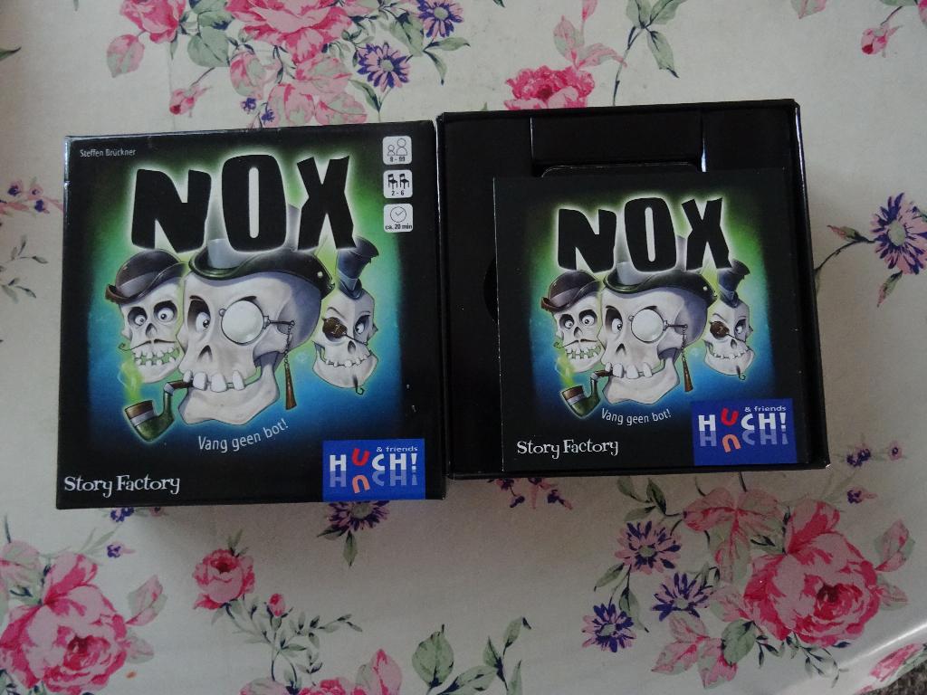Kaartspel Nox als nieuw, Ophalen of Verzenden, Zo goed als nieuw