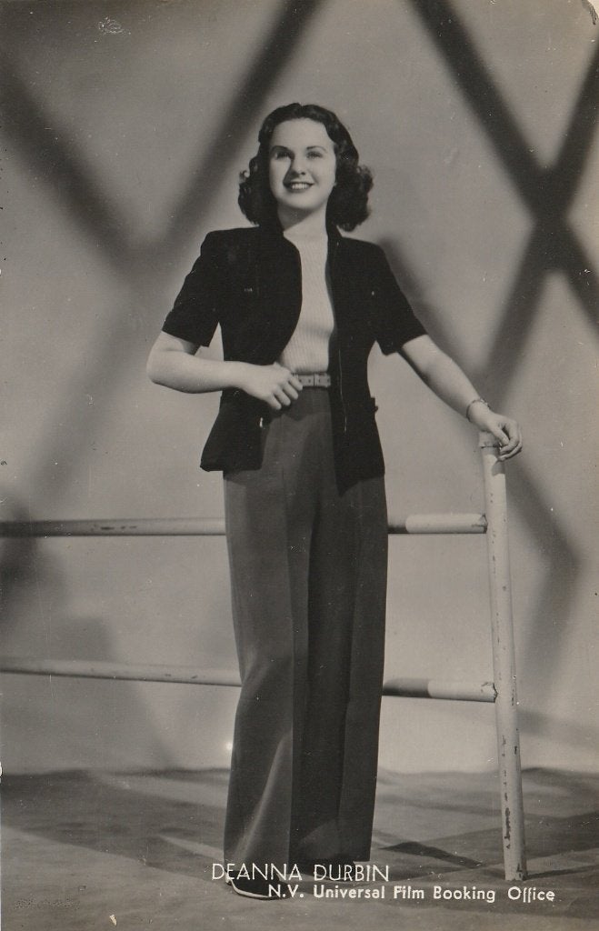 FILMSTER DEANNA DUNBIN JAREN 30 ZEER MOOIE OUDE KAART KN769, Verzenden, 1920 tot 1940, Ongelopen, Sterren en Beroemdheden