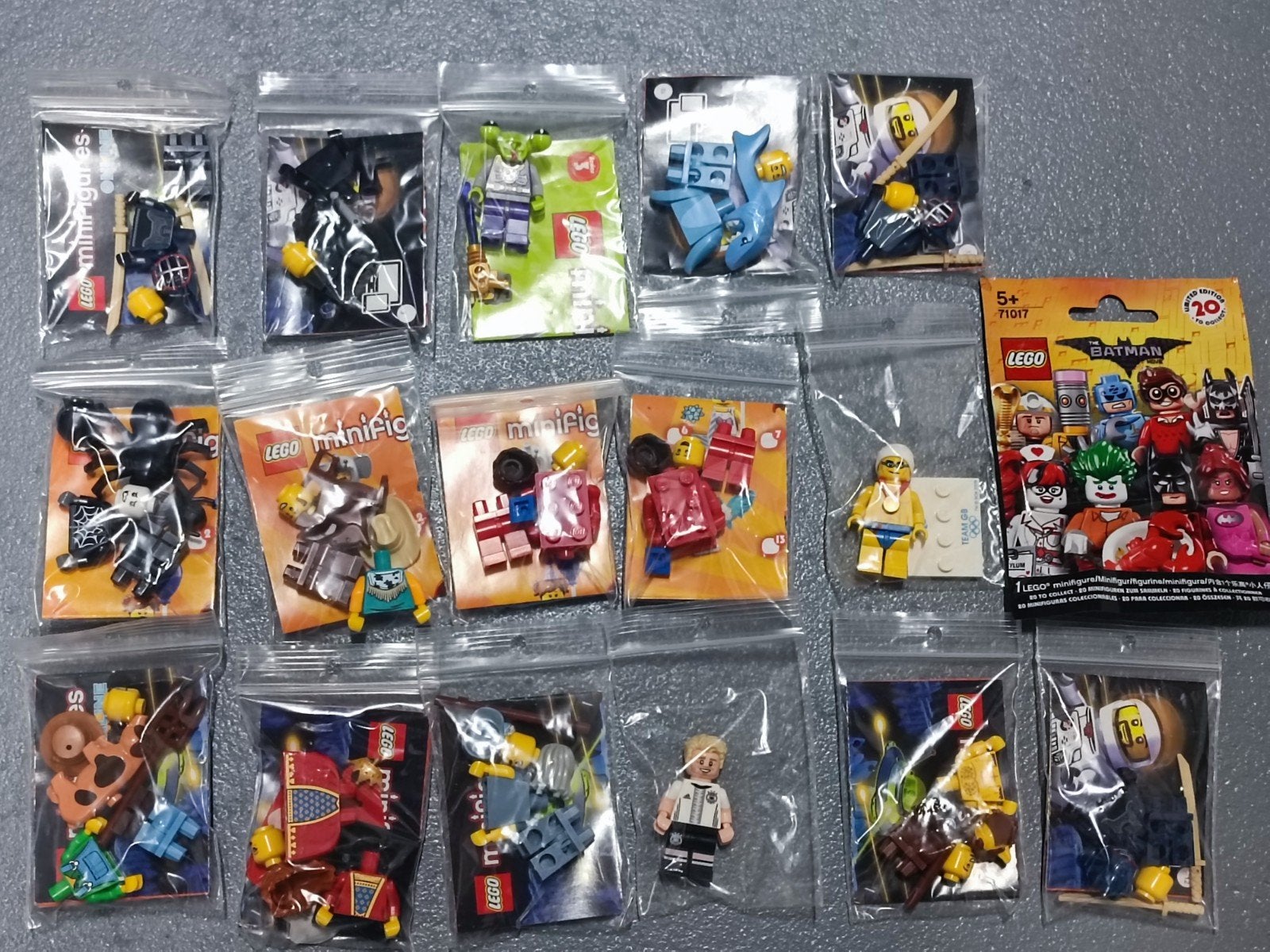 Lego CMF Minifiguren uit diverse series - Nieuw in zakje, Ophalen of Verzenden, Nieuw