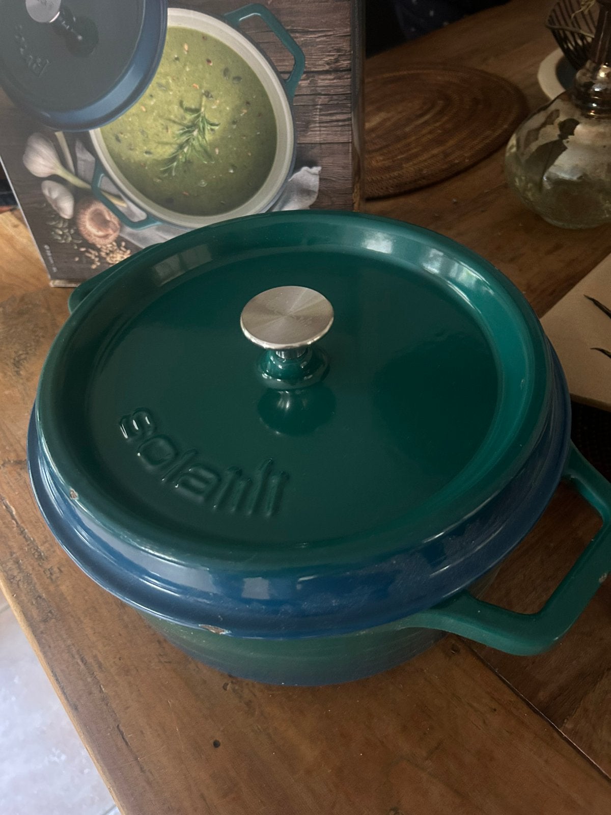 Sola gietijzeren braadpan groen 28cm grote pan, Huis en Inrichting, Ophalen of Verzenden, Zo goed als nieuw, Gietijzer