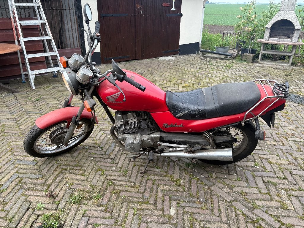 Honda nighthawk, Voorwielaandrijving, 40 €/maand, Zwart, 4 cilinders