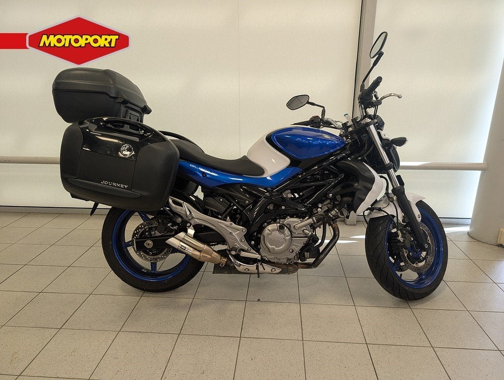 Suzuki GLADIUS 650 A (bj 2013), Motoren, Motoren | Suzuki, Lange Dreef 12
4131 NH  VIANEN, NL, Bedrijf, Nimag Suzuki B.V., Contact@louwmangroup.nl