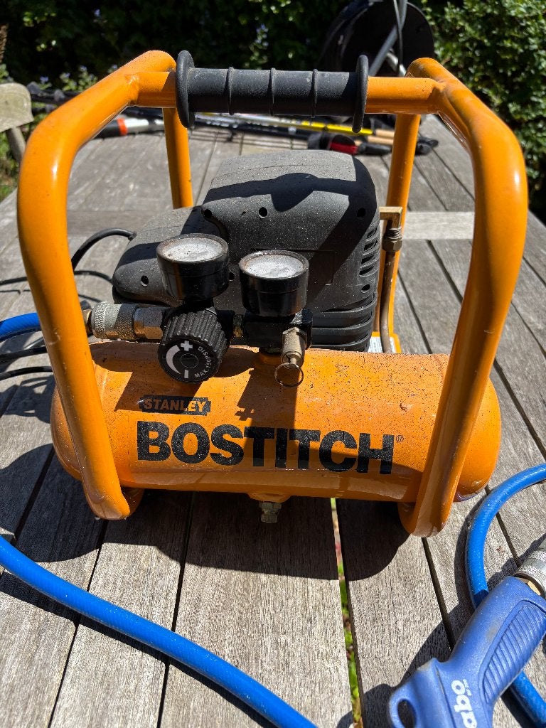 Stanley Bostitch SB-MRC2-E compressor, Minder dan 25 liter, Ophalen, Minder dan 200 liter/min
