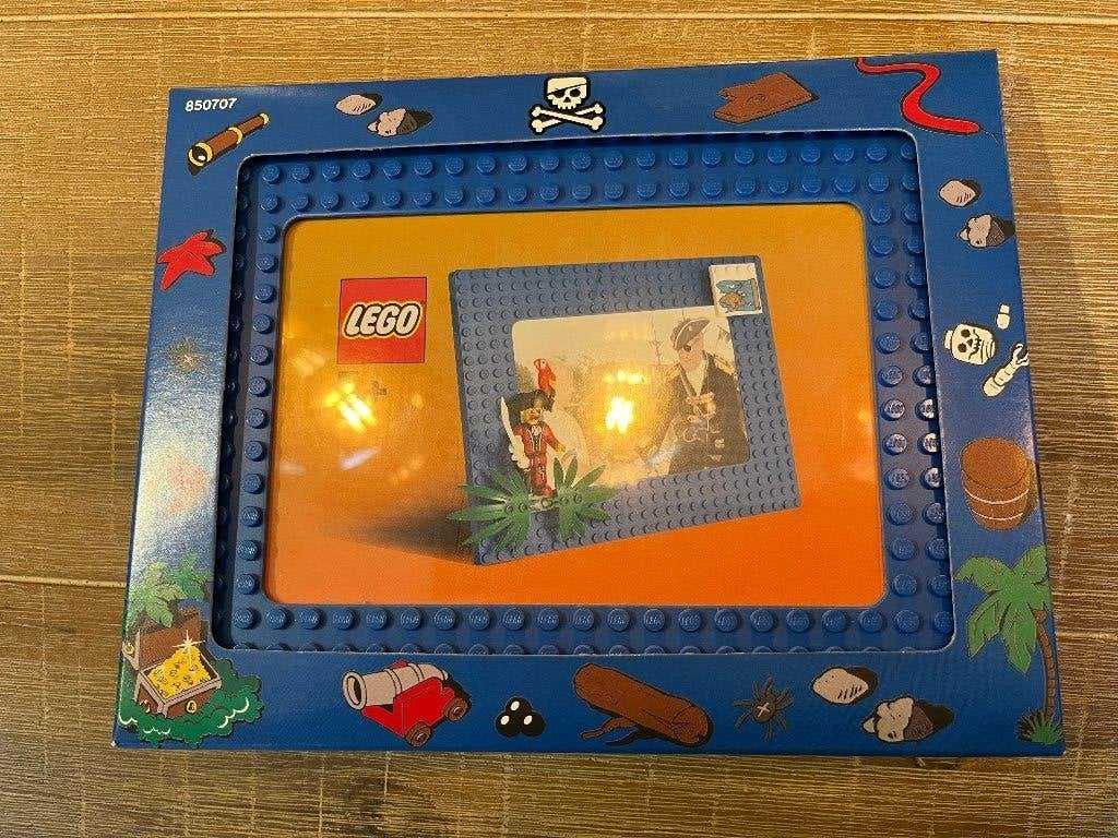 Lego 850707 4270058 Photo Frame Pirate Blue NIEUW!, Lego, Nieuw, Ophalen of Verzenden, Complete set