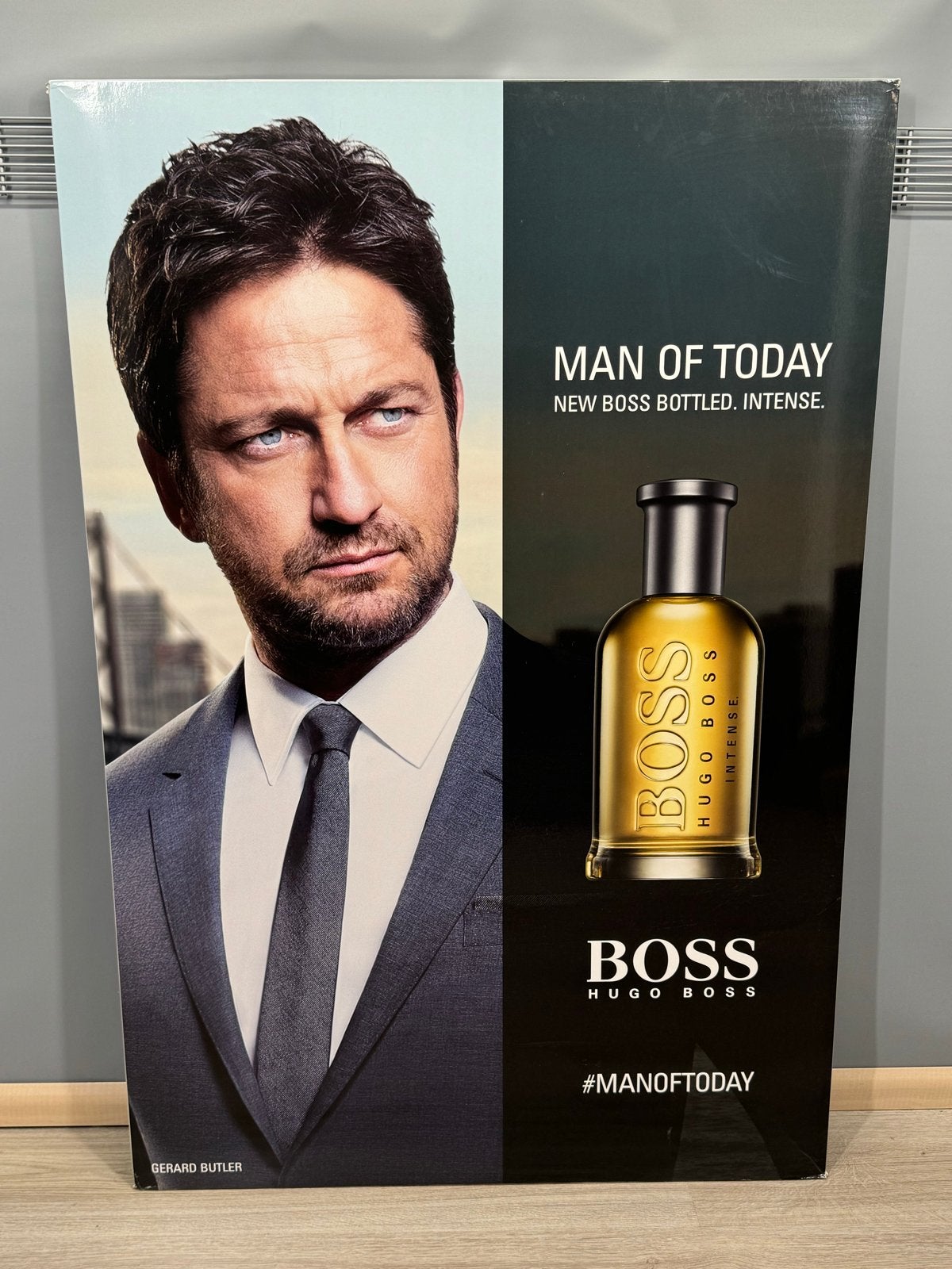 Mega xxl Hugo Boss en Bvlgari Man Wood Essence Reclameborden, Gebruikt, G, G, Ophalen of Verzenden