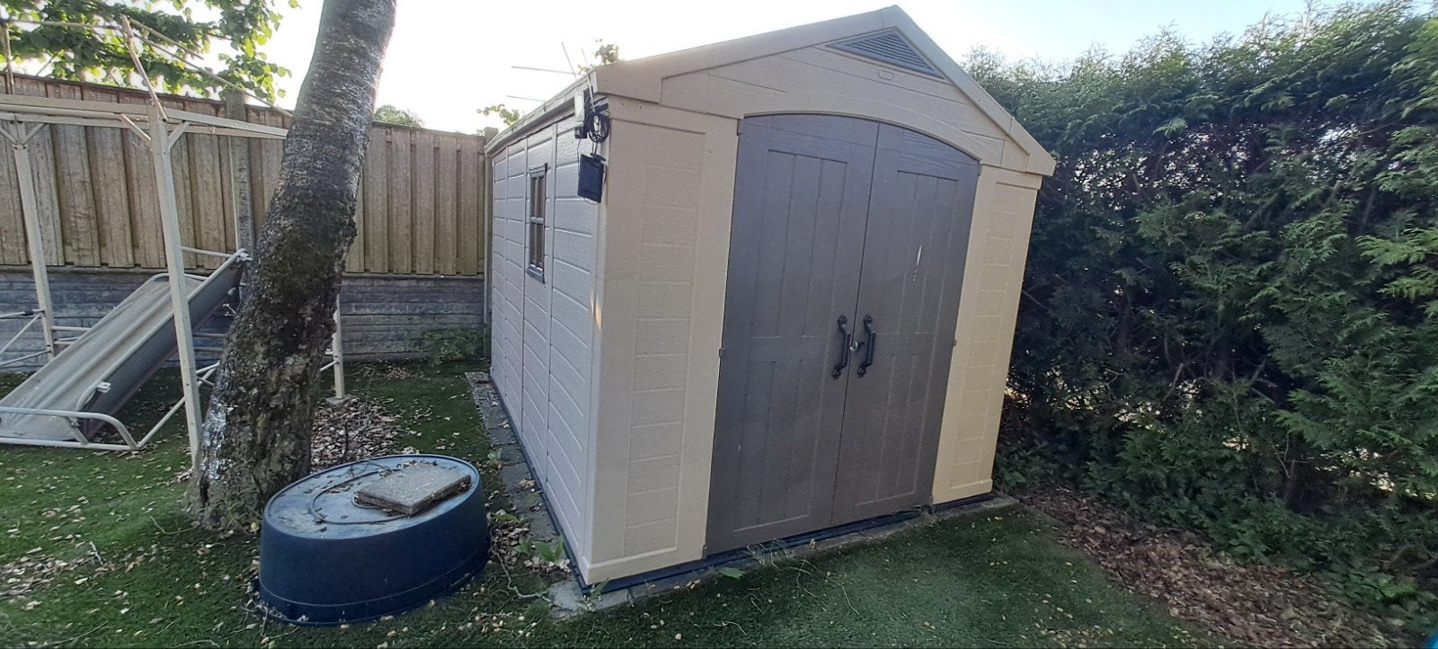 Keter Kunststof Tuinhuis type 811., Tuin en Terras, Tuinhuizen, Ophalen, Kunststof, 250 tot 500 cm, Minder dan 200 cm