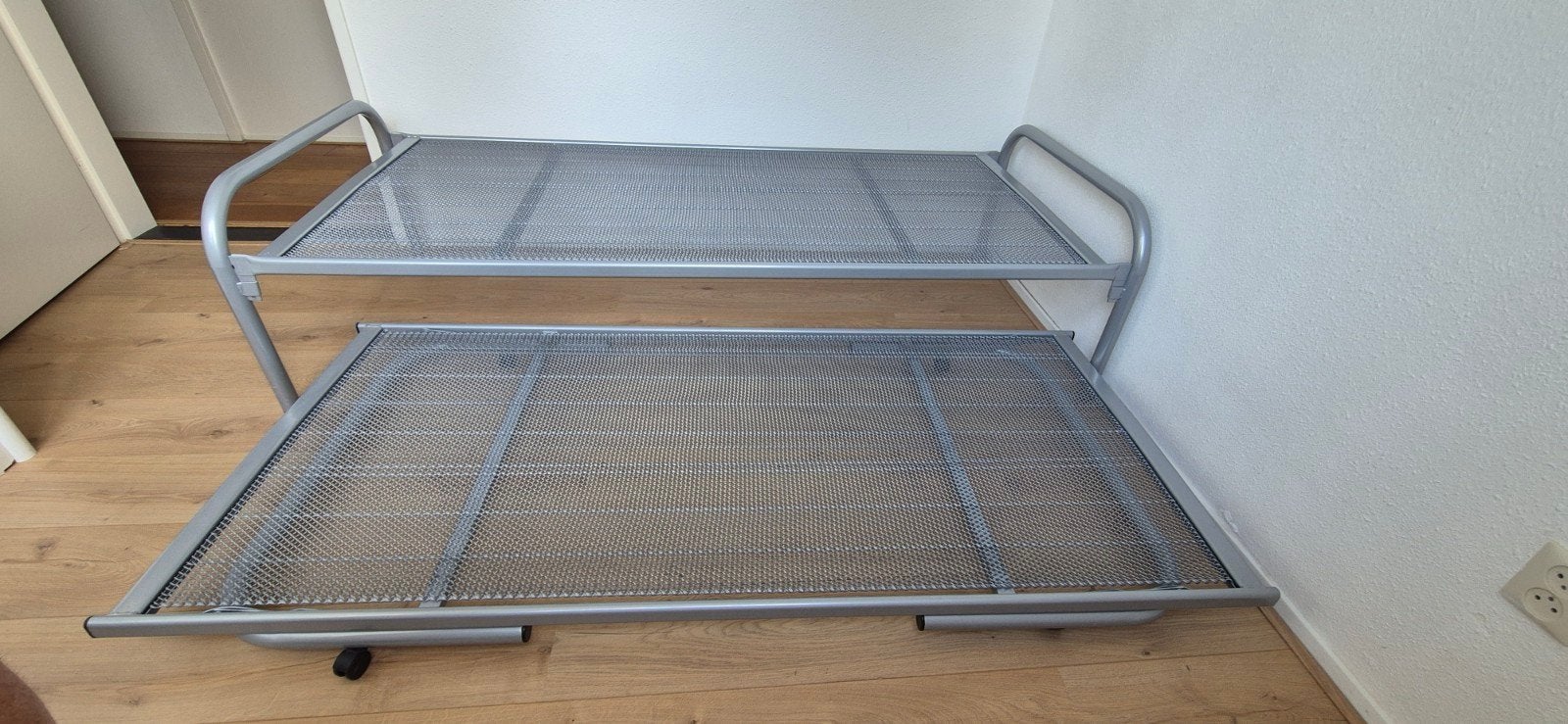 Te koop onderschuifbedden, Huis en Inrichting, Ophalen