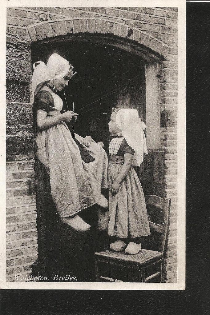 Walcheren, Breiles, Klederdracht, Ophalen of Verzenden, 1940 tot 1960, Gelopen, Zeeland