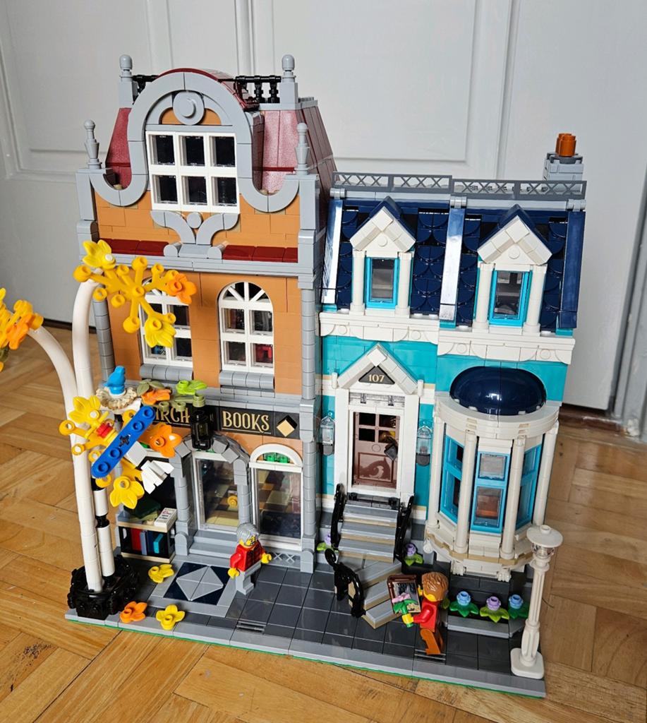 Lego Boekenwinkel #10270, Compleet, Lego, Ophalen of Verzenden, Zo goed als nieuw