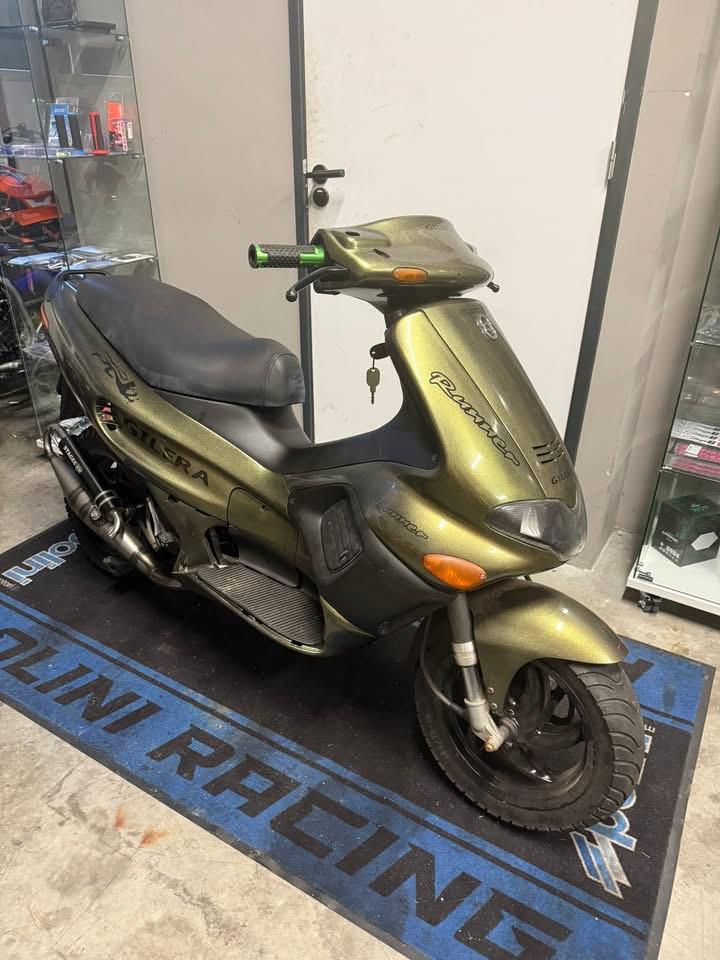 Gilera runner 50cc met terug loop uitlaat, Ophalen of Verzenden, Gebruikt, Cilinder