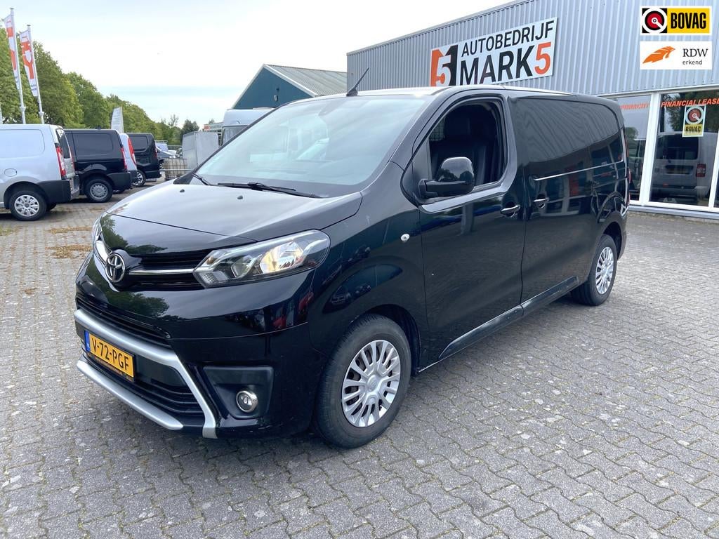 Toyota PROACE Worker 2.0 D-4D Cool Comfort dubbele schuifdeu, Auto's, Bestelauto's, Voorwielaandrijving, Gebruikt, Zwart, 4 cilinders
