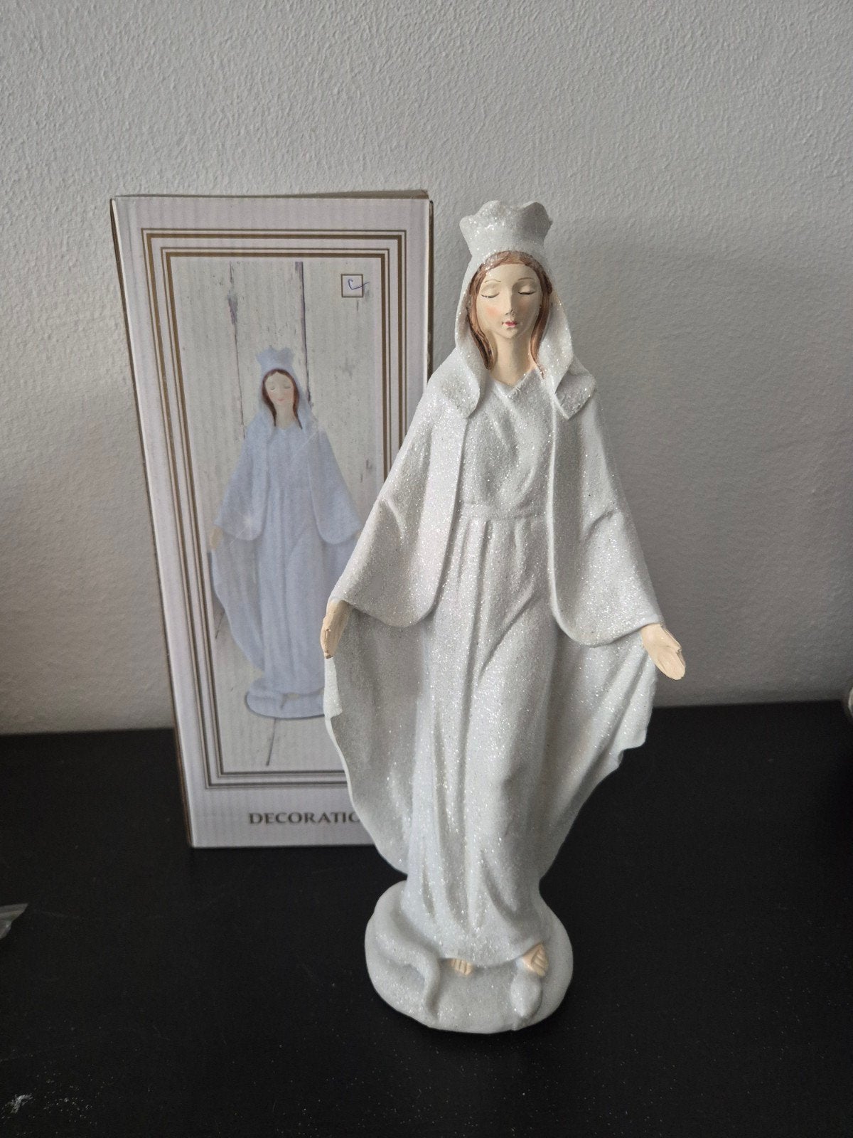Beeldje Heilige Maria met kroon, wit met glitter, Ophalen of Verzenden