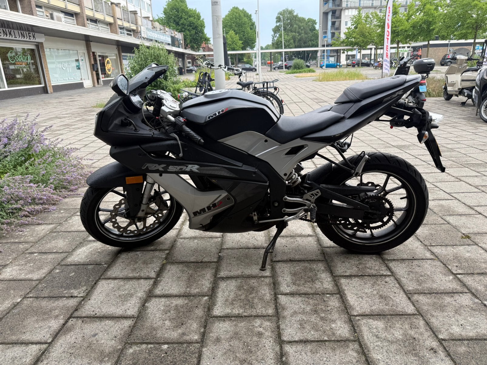 Motorhispania rx50 te koop, Fietsen en Brommers, Brommeronderdelen | Scooters, Gebruikt, Overige merken, Cilinder, Ophalen
