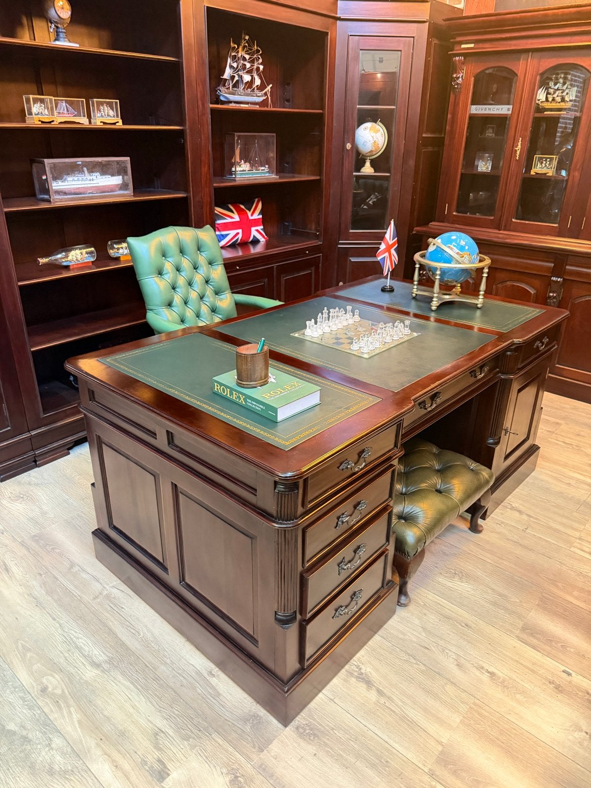 Origineel Chesterfield Engels Bureau Mahonie Groen Leer, Ophalen