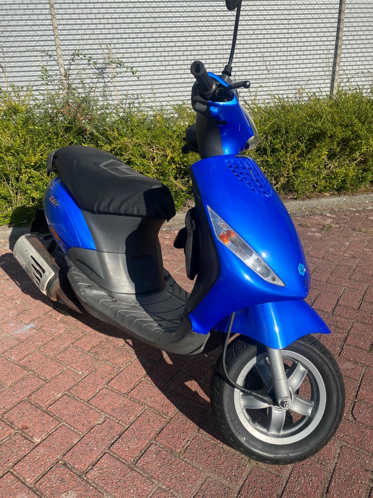 Piaggio Zip 125cc 2 takt geen kenteken!, Fietsen en Brommers, Ophalen of Verzenden, Zo goed als nieuw, Benzine, Zip