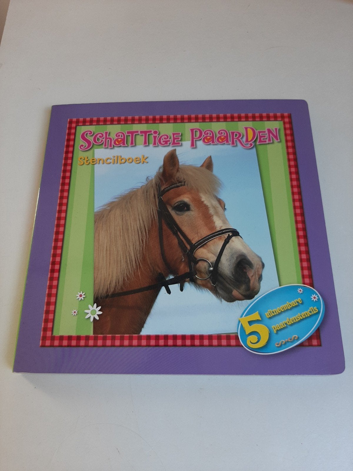 Nieuw!!! Schattige paarden stencilboek met sjablonen., Ophalen of Verzenden, Nieuw, Overige typen