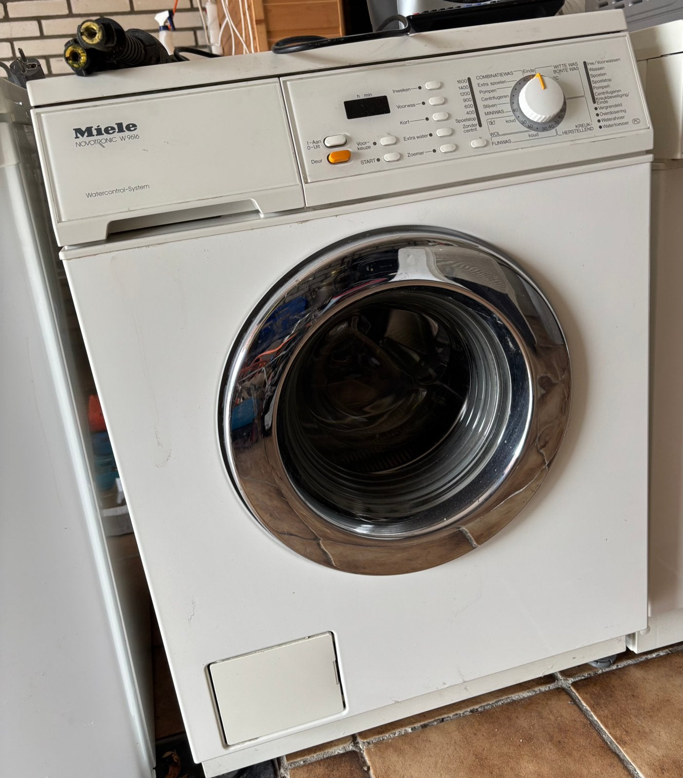 Miele wasmachine, Ophalen, Gebruikt, Voorlader