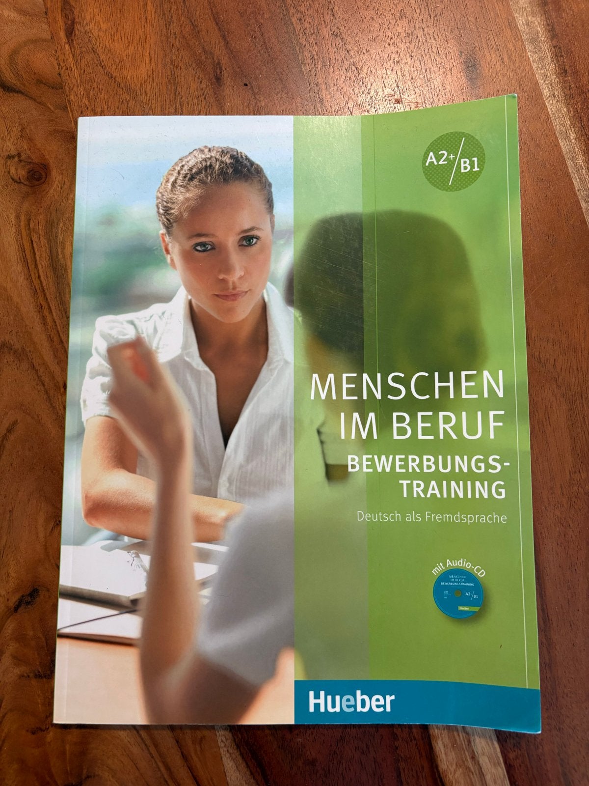 Hueber Menschen im Beruf A2+/B1 Bewerbungstraining, Ophalen of Verzenden, Zo goed als nieuw, Overige niveaus