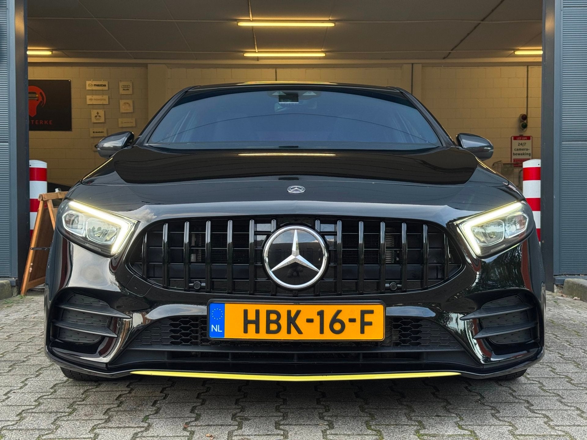 Mercedes-Benz A-klasse 200 AMG / EDITION 1 / FULL OPTIONS /, Dealer onderhouden, Gebruikt, 4 cilinders, Met garantie (alle)