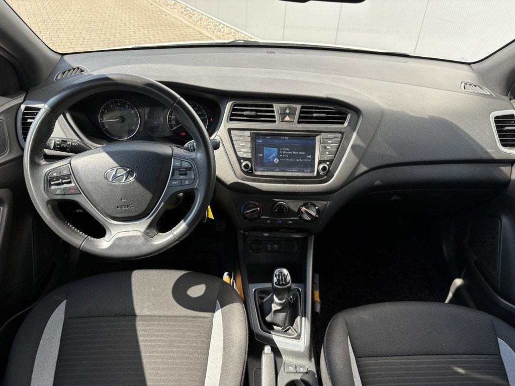 Hyundai i20 1.0 T-GDI Black Edition / Cruise Control / Airco, Euro 6, Origineel Nederlands, Handgeschakeld, 998 cc