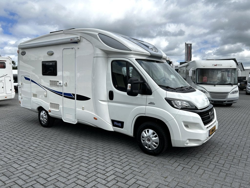 Caravans And Camping Pla