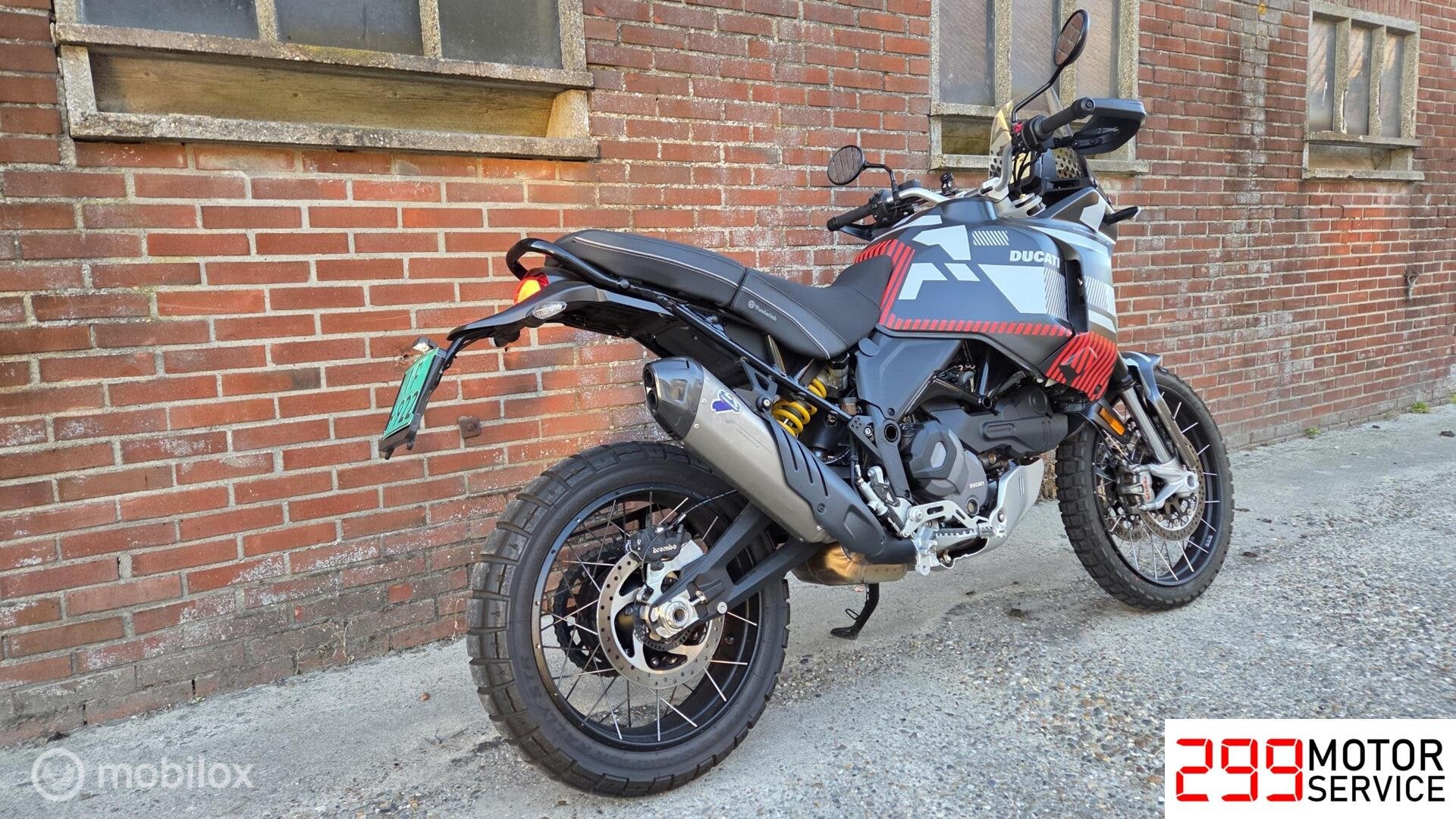 ✅️ Ducati DesertX desert x 2024 6dkm thermignoni, Motoren, Motoren | Ducati, Bedrijf, Meer dan 35 kW, Toermotor, ABS