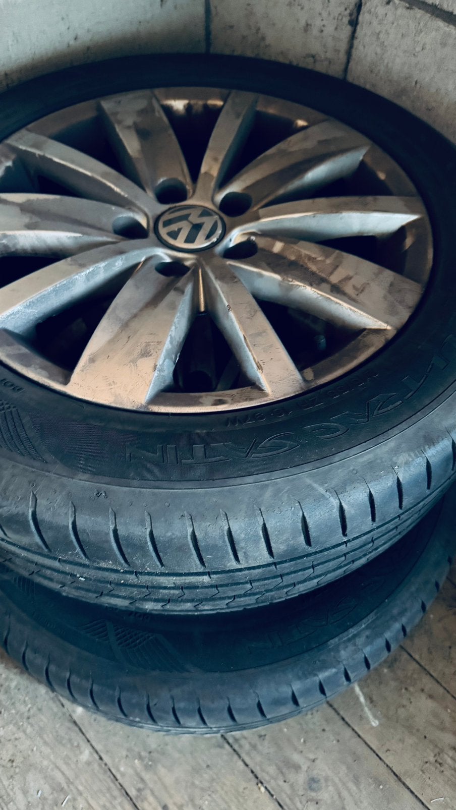 Volkswagen 4 LM velgen met Vredestein 215/55/ZR 16 97 banden, Ophalen, 215 mm, 16 inch, Zomerbanden