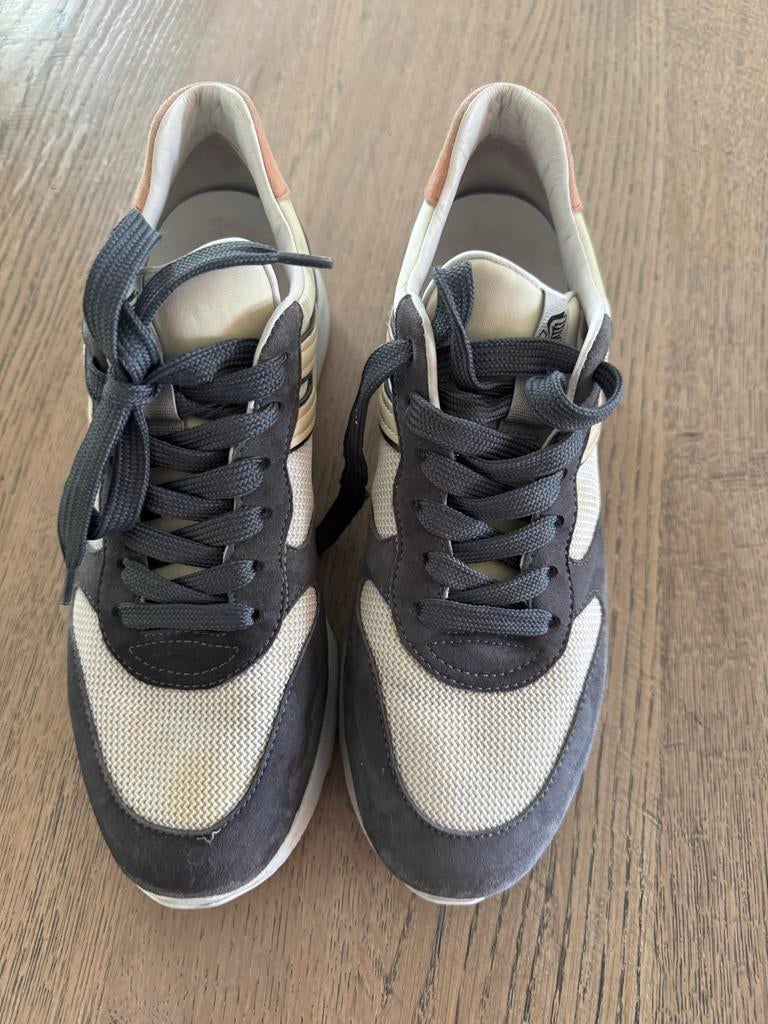 Hogan gymschoenen maat 39, Kleding | Dames, Schoenen, Ophalen, Zo goed als nieuw, Grijs, Sneakers of Gympen