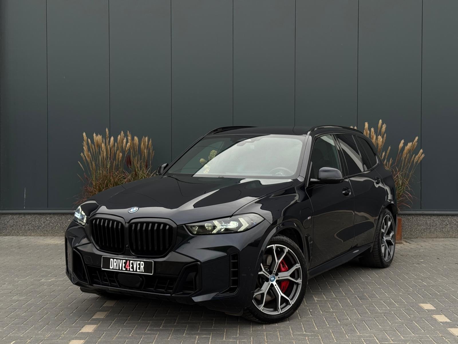 BMW X5 XDrive50e M PACK M24 NAVI|LEDER|HUD|360 CAMERA|CLIMAT, Auto's, Automaat, Dealer onderhouden, Gebruikt, 2395 kg