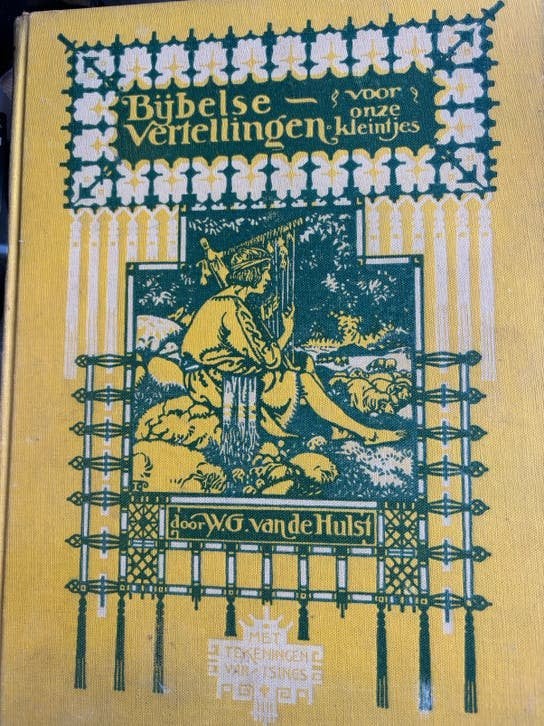 KINDERBIJBEL BIJBELSE VERTELLINGEN WG VD HULST (foto's), Ophalen of Verzenden, Gelezen, Wg VD hULST, Christendom | Katholiek
