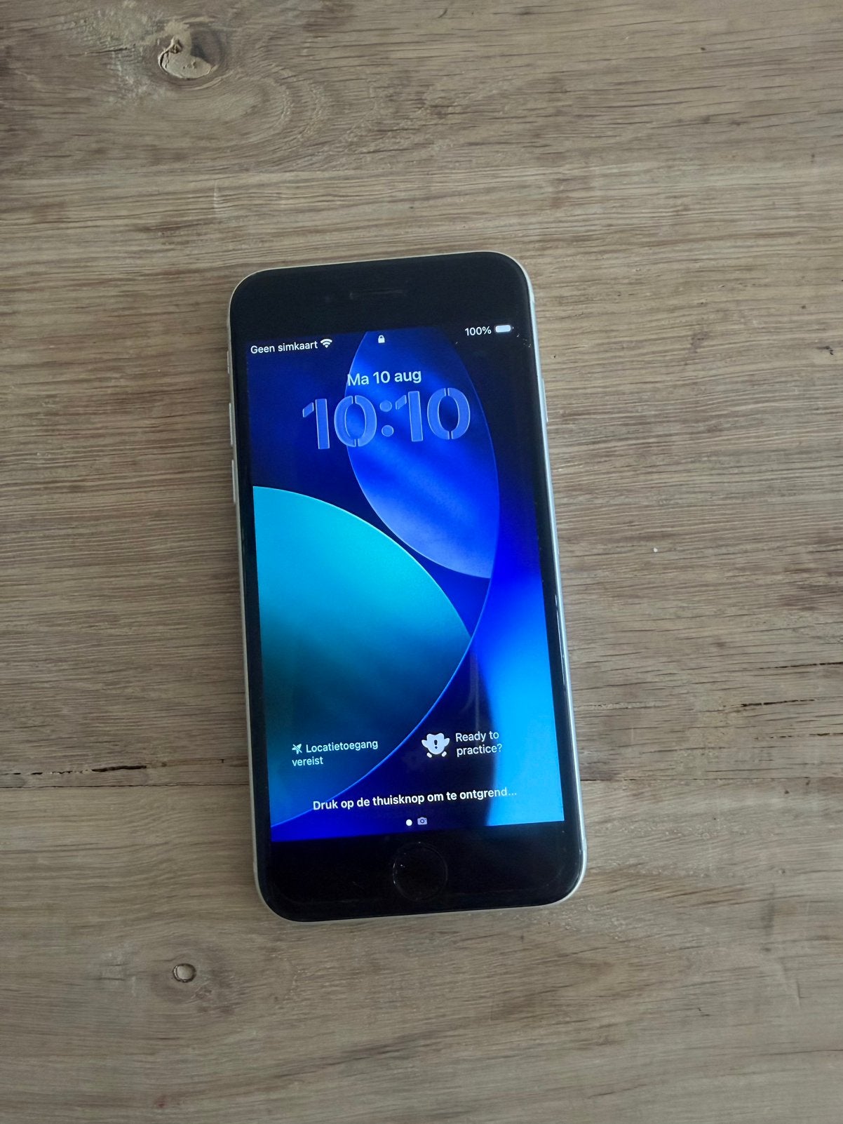 Apple iPhone SE 2022, Ophalen, Overige modellen, Touchscreen, Zo goed als nieuw