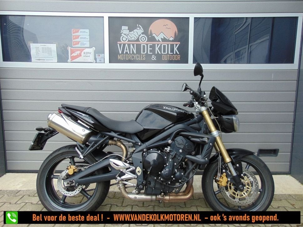 TRIUMPH STREET TRIPLE (bj 2007), 675 cc, Motorrijbewijs A, Bedrijf, Meer dan 35 kW