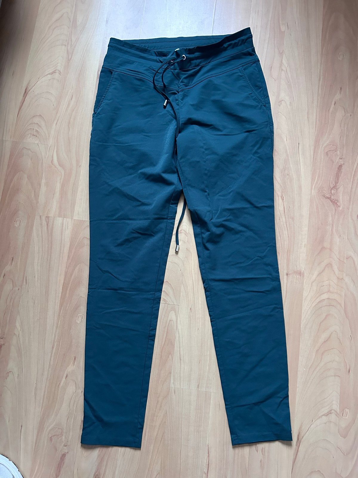 &Co Woman  Donkergroene broek - Maat M, Maat 38/40 (M), Ophalen of Verzenden, Zo goed als nieuw, Lang