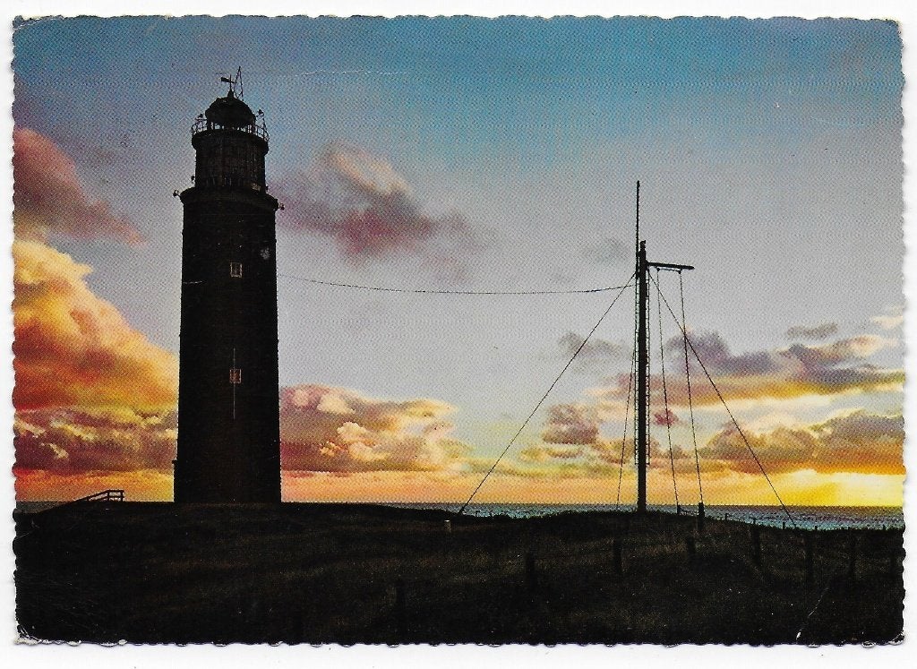 Texel - Vuurtoren -- Gelopen ansichtkaart (B6199), Verzamelen, Ophalen of Verzenden, 1980 tot heden, Gelopen, Waddeneilanden