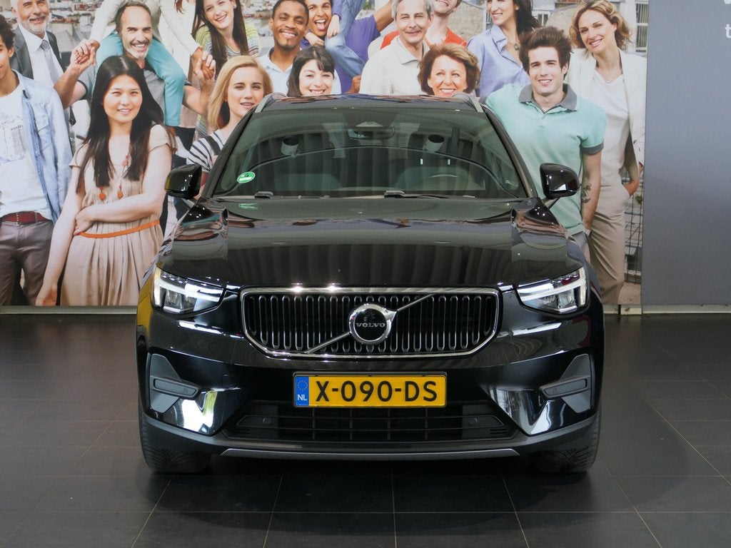 Volvo XC40 2.0 B3 Core - Elektr. Wegklapbare trekhaak - Dode, Auto's, Volvo, Gebruikt, 4 cilinders, 1969 cc, Zwart