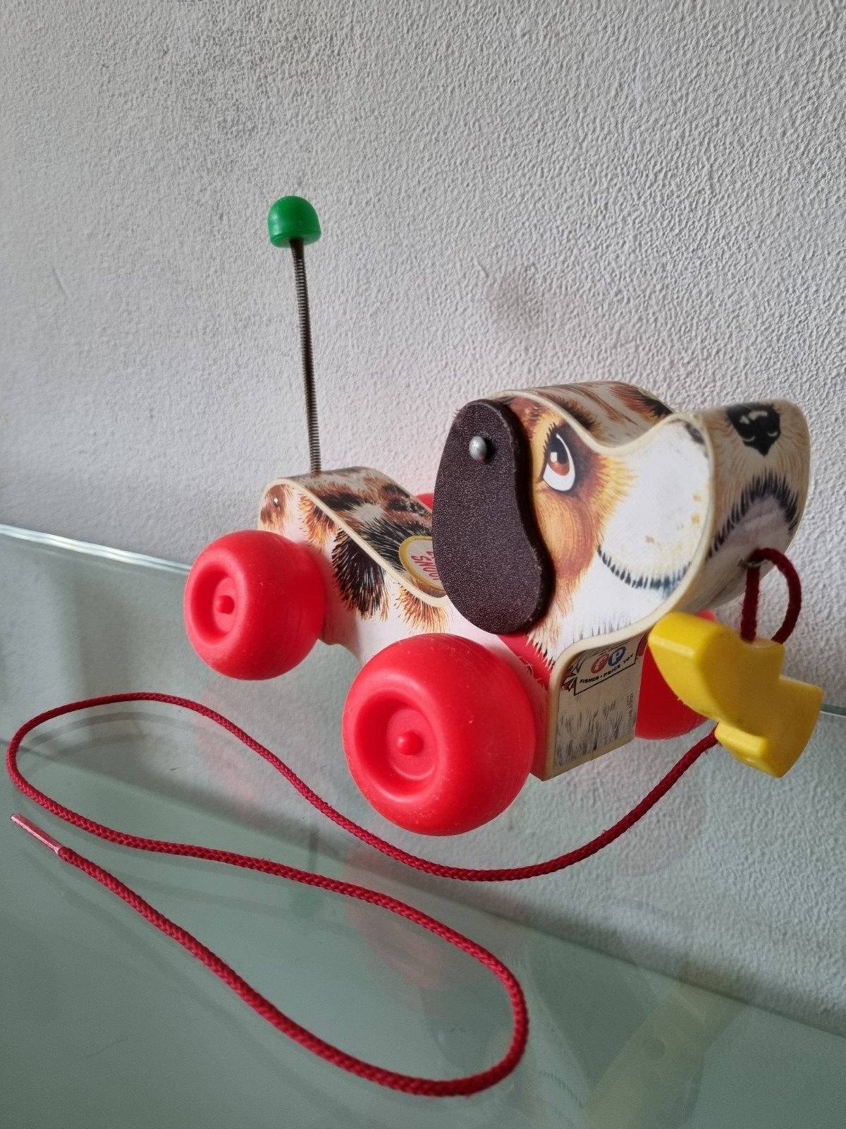 VNT,Jrn'80,Fisherprice,LITTLE SNOOPY TREKHOND,Kunstst,Izgst!, Ophalen of Verzenden, Zo goed als nieuw, Overige typen, Met wieltjes
