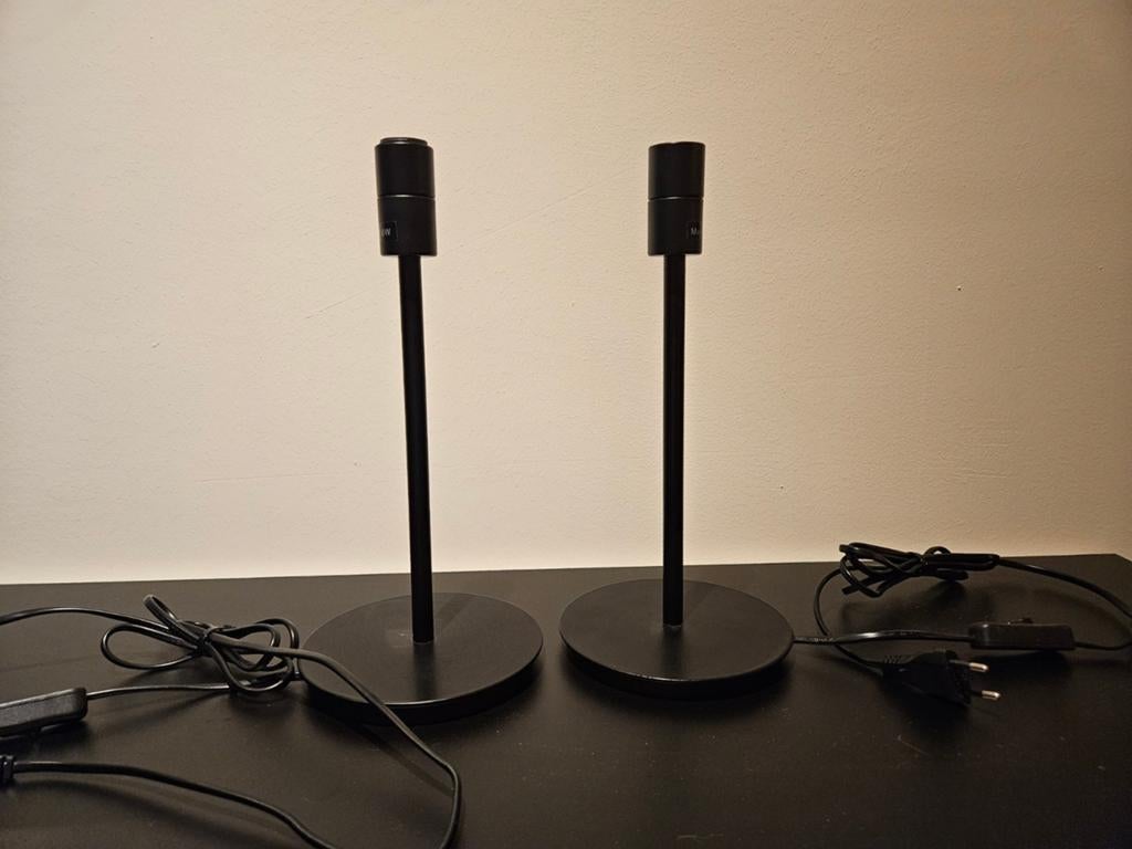 2x IKEA SKAFTET Tafellamp Voet Zwart - B1722, Ophalen of Verzenden, Gebruikt, Metaal