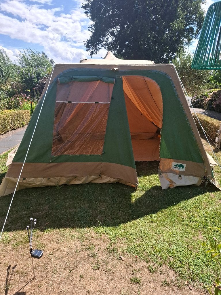 Tent, Ophalen, Gebruikt, Tot en met 4