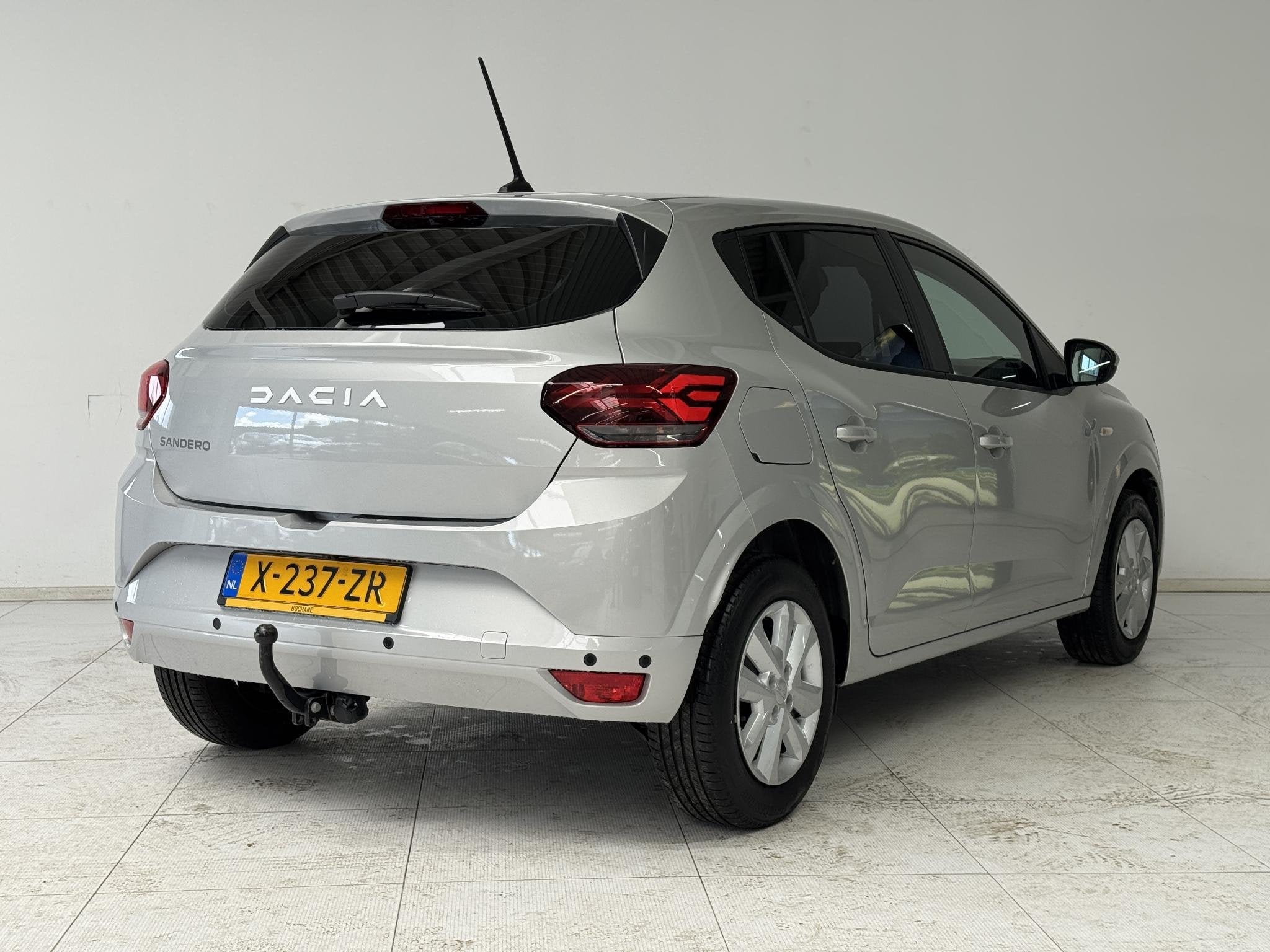 Dacia Sandero 1.0 TCe 100 ECO-G Expression | Trekhaak | Acht, Auto's, Dacia, Met garantie (alle), Origineel Nederlands, Bedrijf
