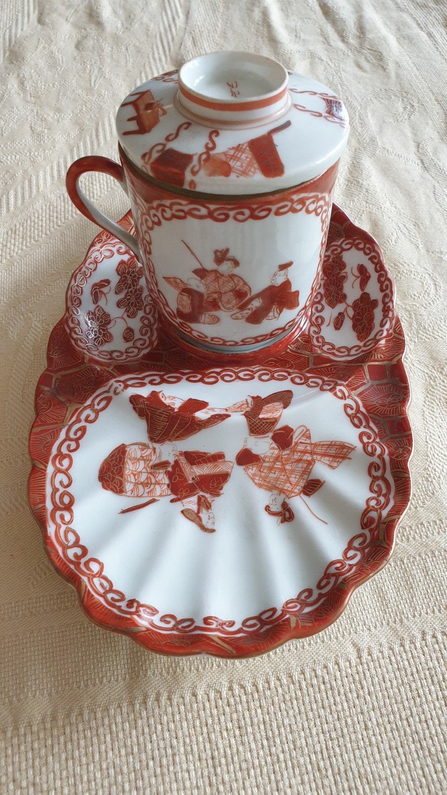 Antieke Japanse Imari theekop met schotel en deksel, Antiek en Kunst, Ophalen of Verzenden