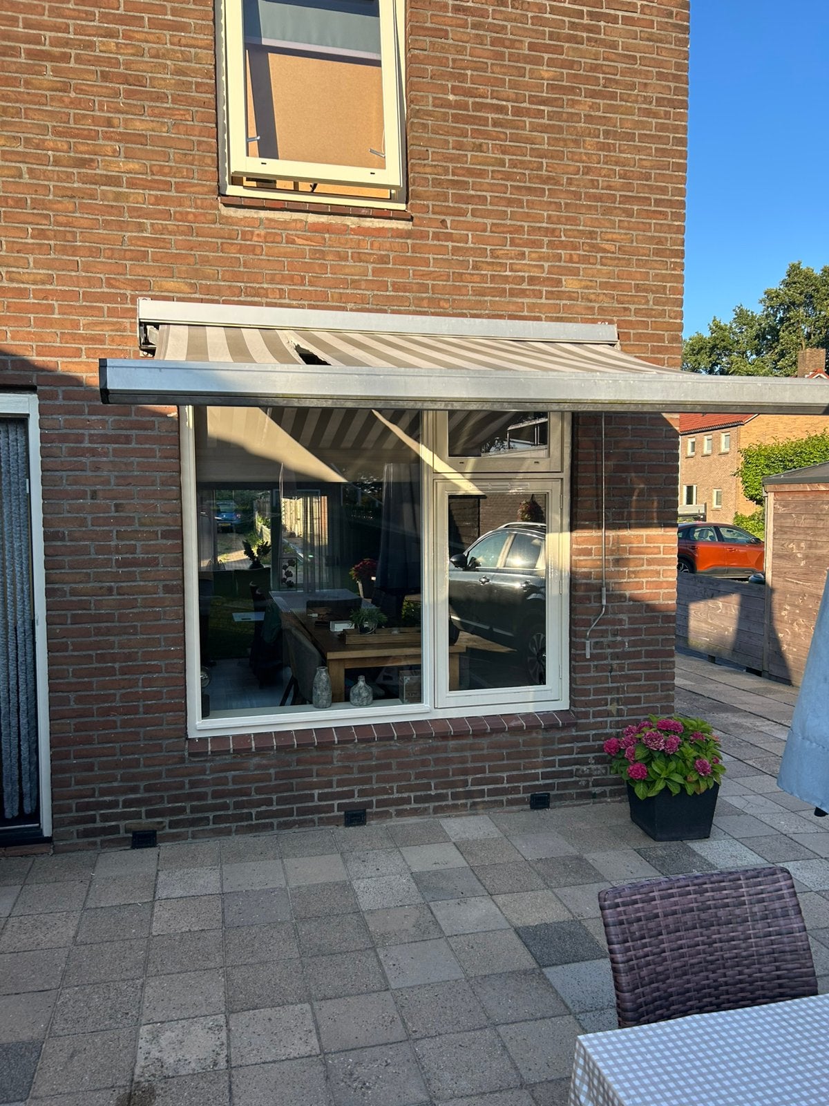 Knikarm zonnescherm, Ophalen, Gebruikt, 150 tot 300 cm, 250 cm tot 450 cm