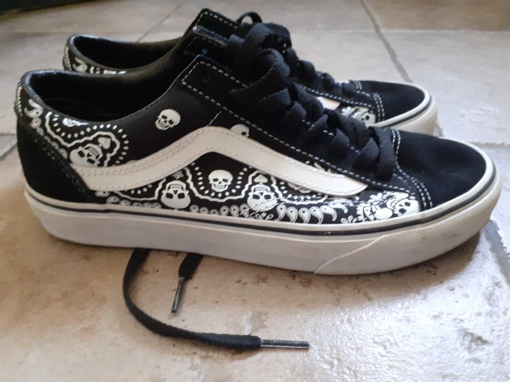 Vans unisex maat 39, Zwart, Ophalen of Verzenden, Sneakers of Gympen, Gedragen