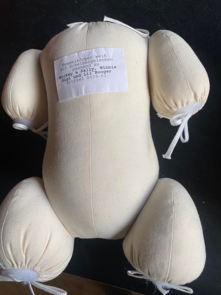 Lijf. Romp  (27cm.) pop van 46cm. nieuw, Verzamelen, Poppen, Ophalen of Verzenden, Zo goed als nieuw, Pop
