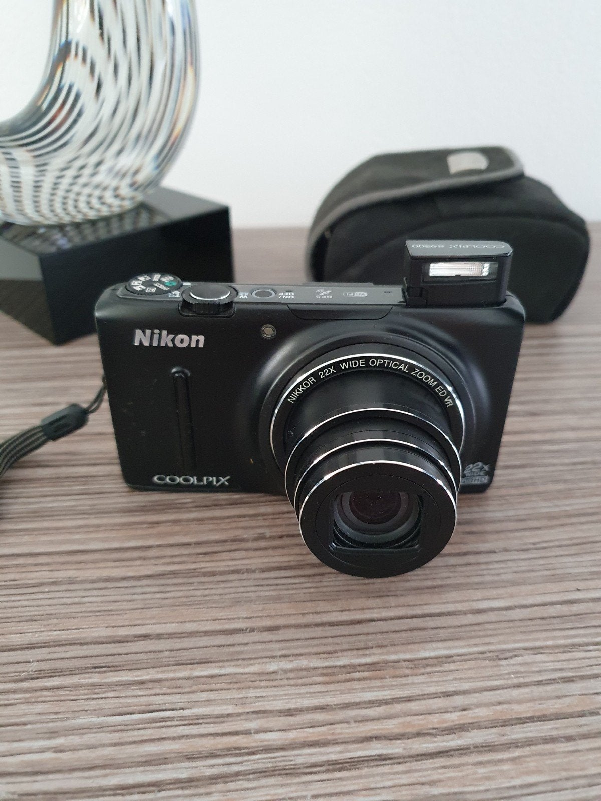 In nieuwstaat nikon S9500 full hd met wifi en gps, Ophalen of Verzenden, Zo goed als nieuw, Nikon, 8 keer of meer